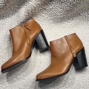 NEW FRANCO SARTO Vivica Bootie  Tan Synthetic   size  8